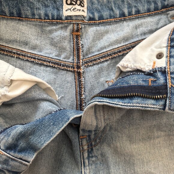 🌀 ASOS High-Waisted Mom Denim Shorts, Cuffed Light Wash | US 4 - Picture 3 of 4